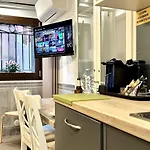 Marsela Suites-Independent Apartment